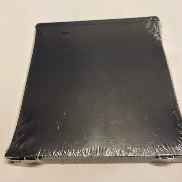 The creative memories 7x7 - Picture 3 of 3